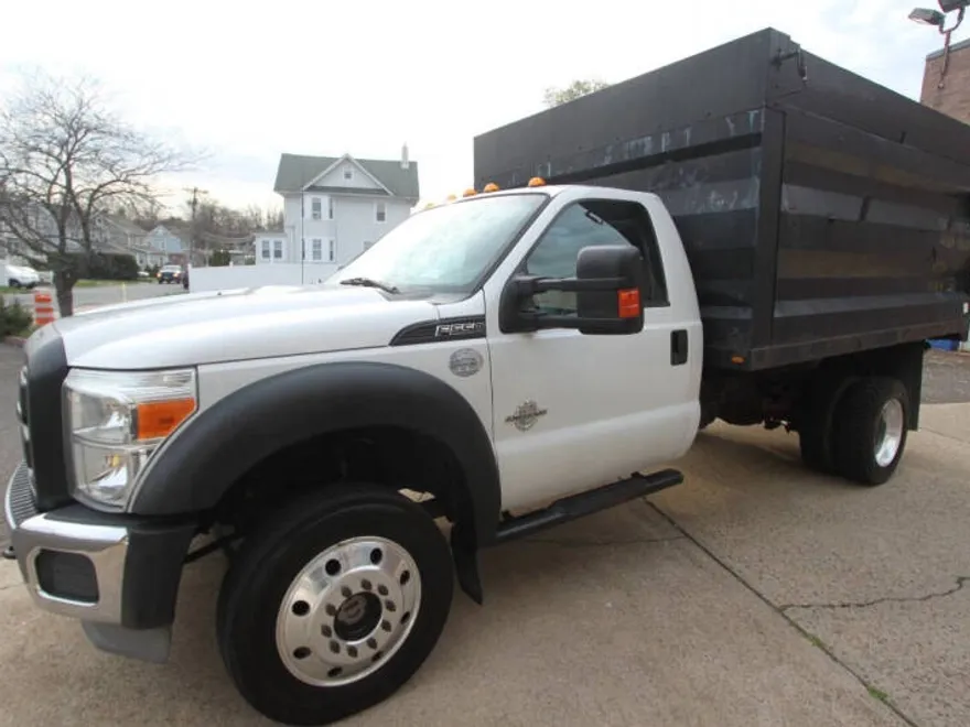 2013 Ford F-550 photo 1