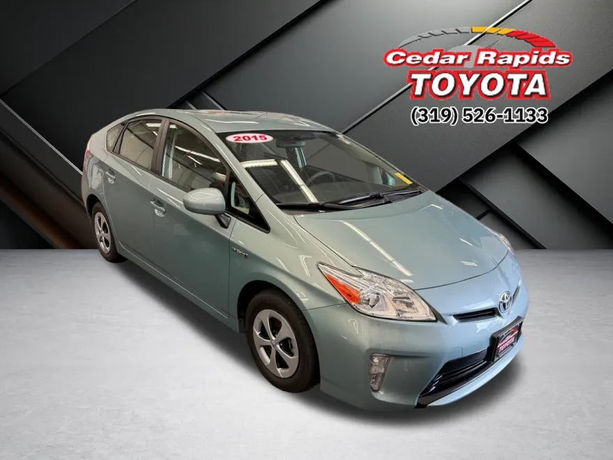 2015 Toyota Prius Two photo 1