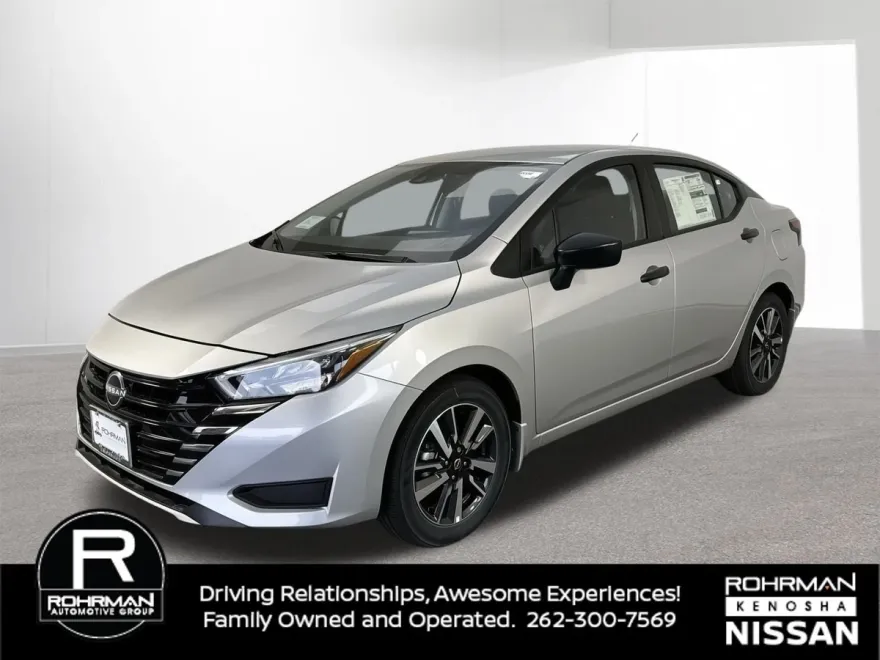2025 Nissan Versa 1.6 S photo 1