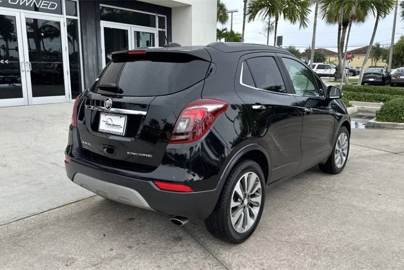 2018 Buick Encore Preferred photo 1