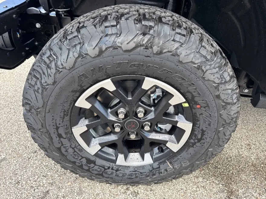 2025 Jeep Wrangler Rubicon photo 1