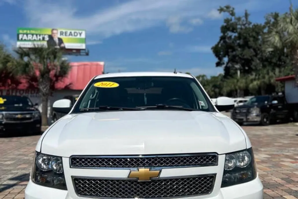 2011 Chevrolet Tahoe LT photo 1