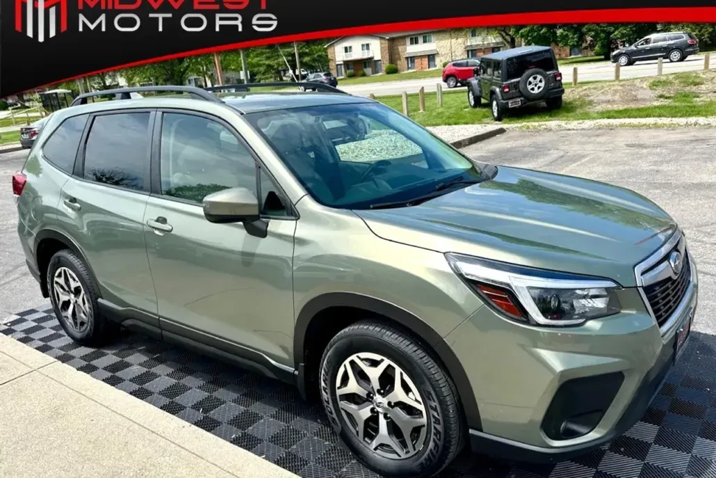 2021 Subaru Forester Premium photo 1