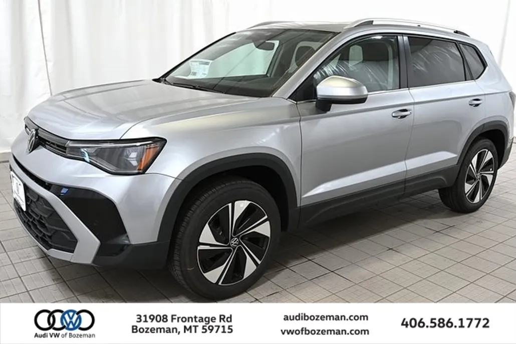 2025 Volkswagen Taos SE photo 1