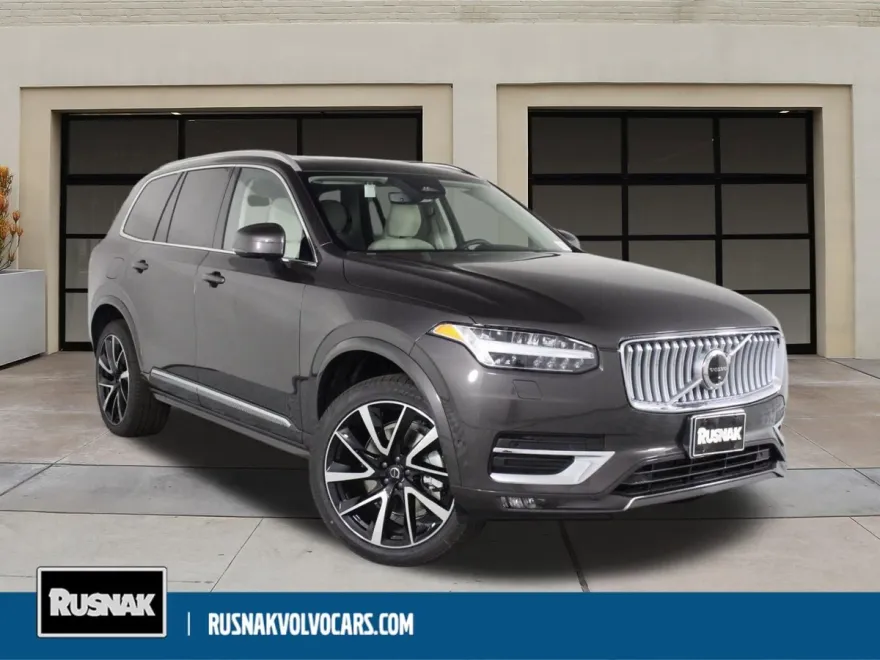 2025 Volvo XC90 Plus photo 1