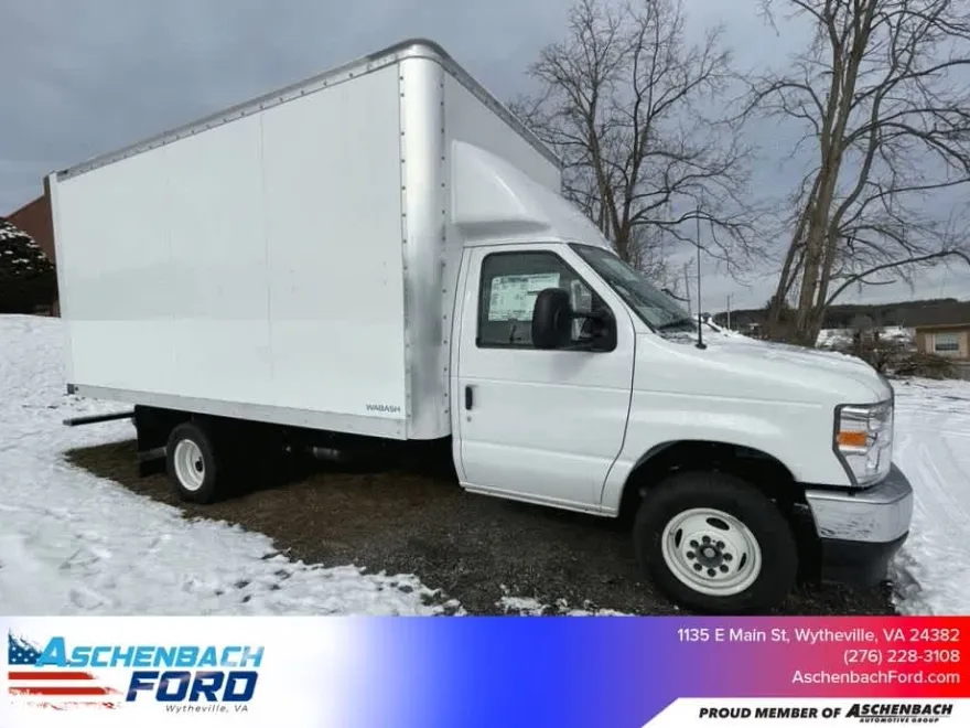 2024 Ford E-450 photo 1