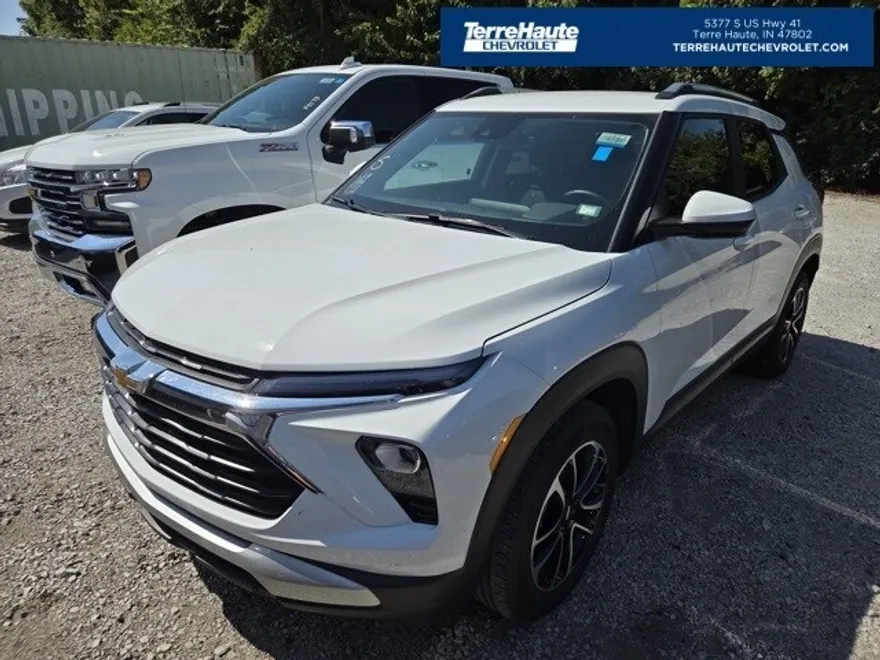 2024 Chevrolet Trailblazer LT photo 1