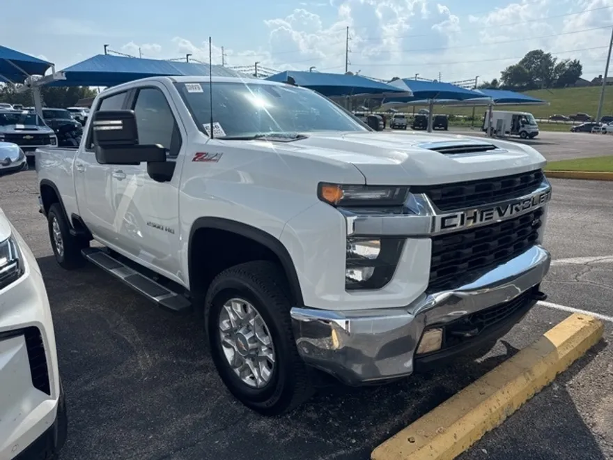 2023 Chevrolet Silverado 2500HD LT photo 1