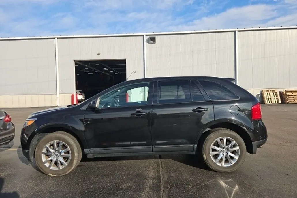 2014 Ford Edge SEL photo 1