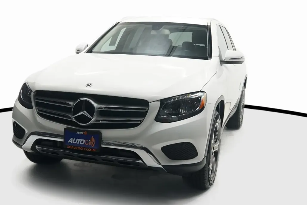 2019 Mercedes Benz GLC 300 photo 1