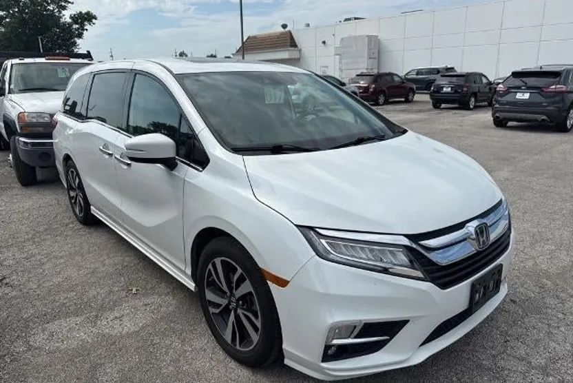 2020 Honda Odyssey Elite photo 1