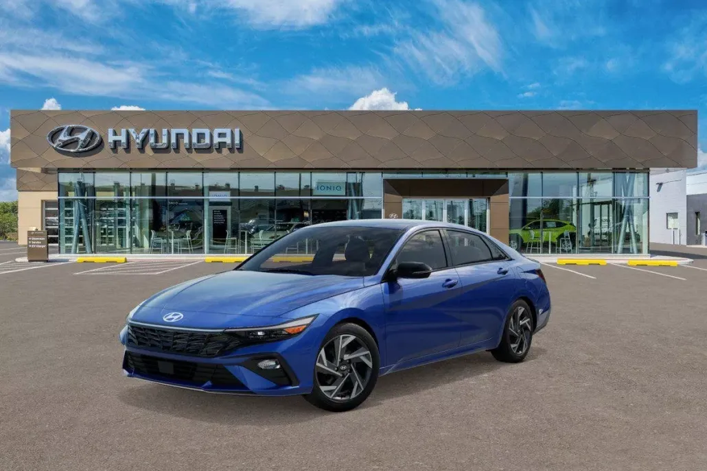 2025 Hyundai Elantra SEL Sport photo 1