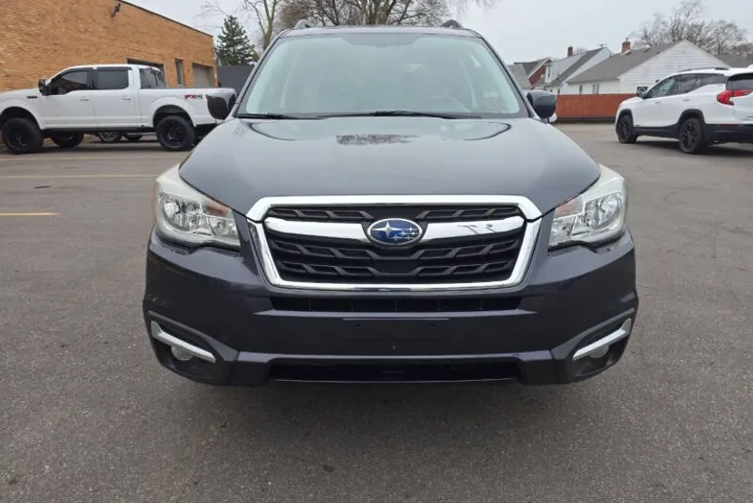 2017 Subaru Forester 2.5i Limited photo 1