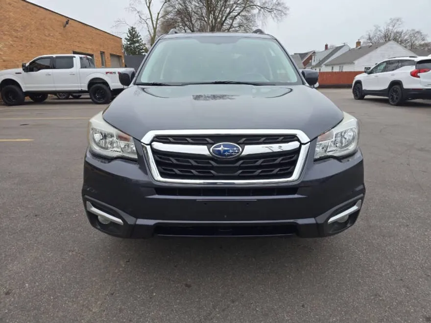 2017 Subaru Forester 2.5i Limited photo 1