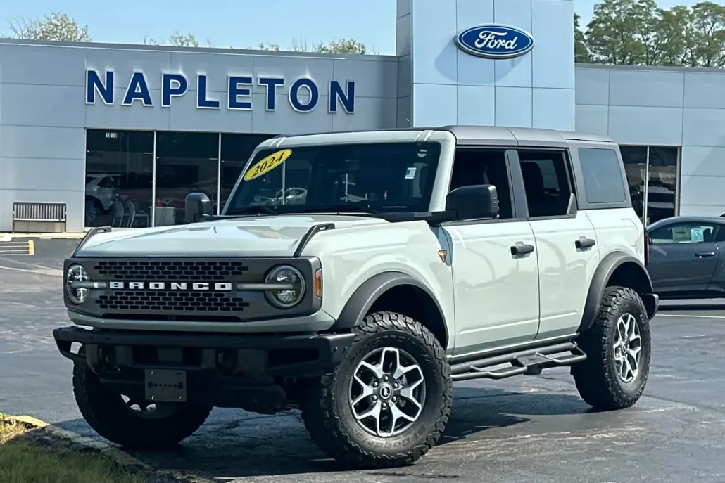 2024 Ford Bronco Badlands photo 1