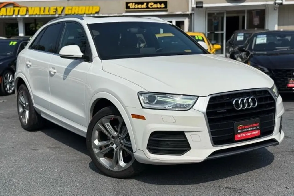 2016 Audi Q3 Premium Plus photo 1