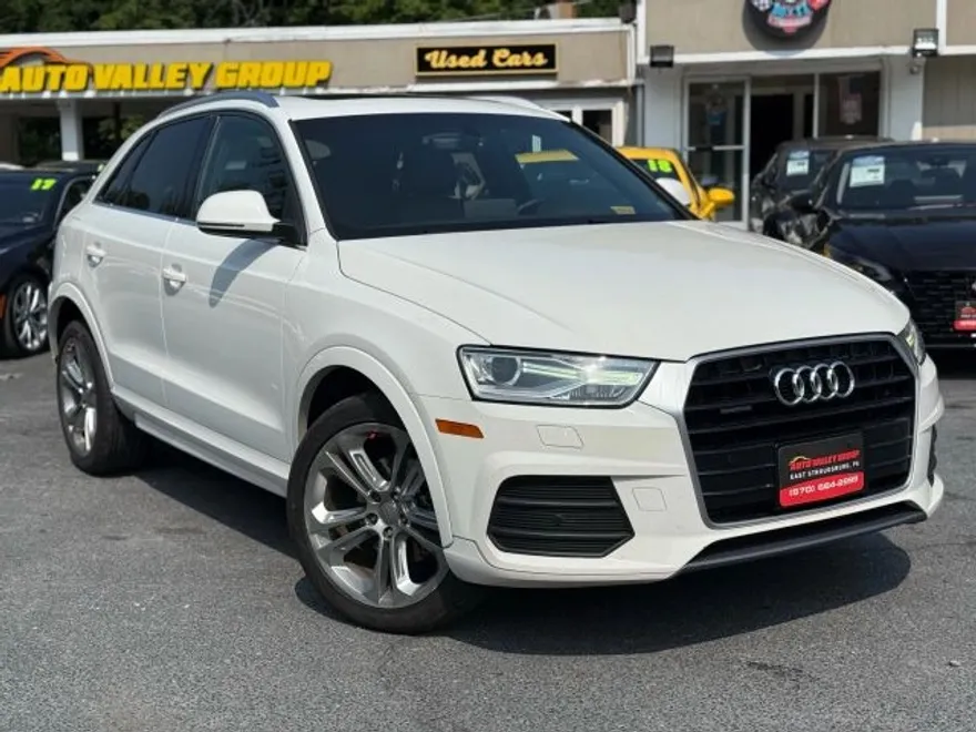 2016 Audi Q3 Premium Plus photo 1