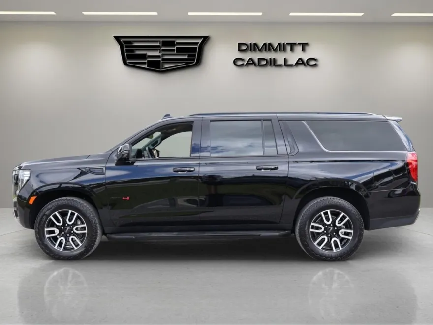 2024 Gmc Yukon XL AT4 photo 1