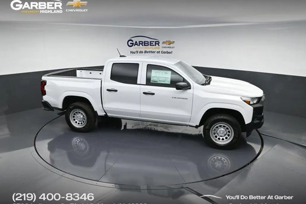 2025 Chevrolet Colorado LT photo 1