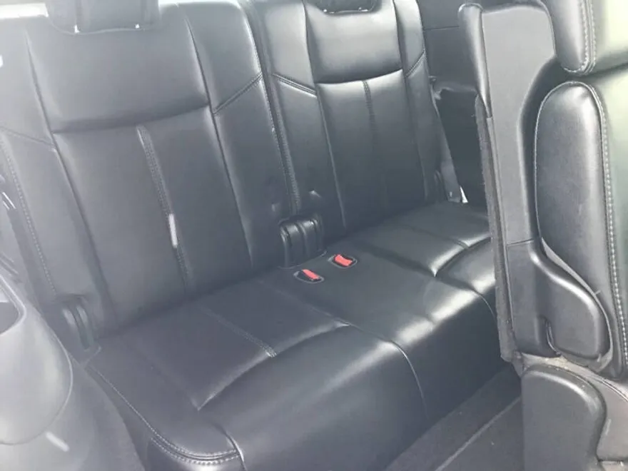 2019 Nissan Pathfinder SL photo 1