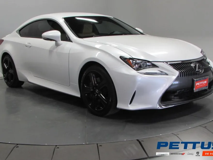 2016 Lexus RC 200t photo 1