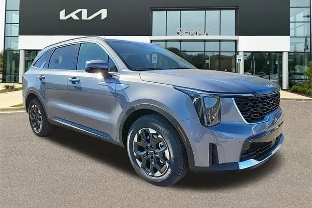 2025 Kia Sorento S photo 1