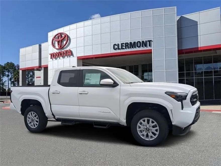 2025 Toyota Tacoma SR5 photo 1