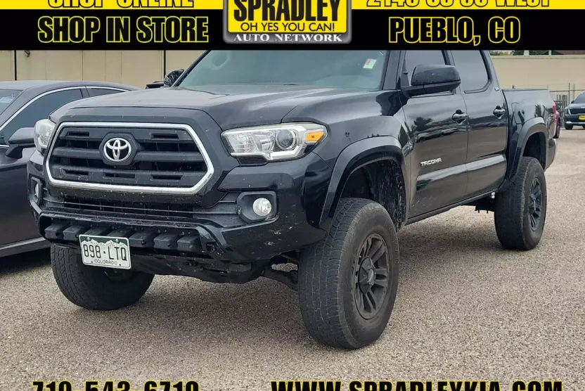 2016 Toyota Tacoma SR5 V6 photo 1