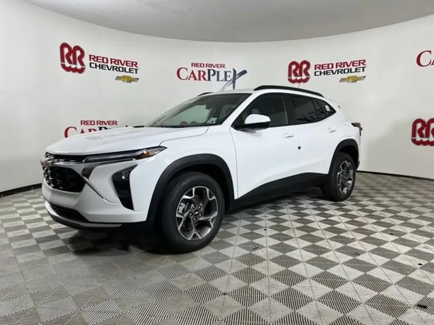 2026 Chevrolet Trax LT photo 1