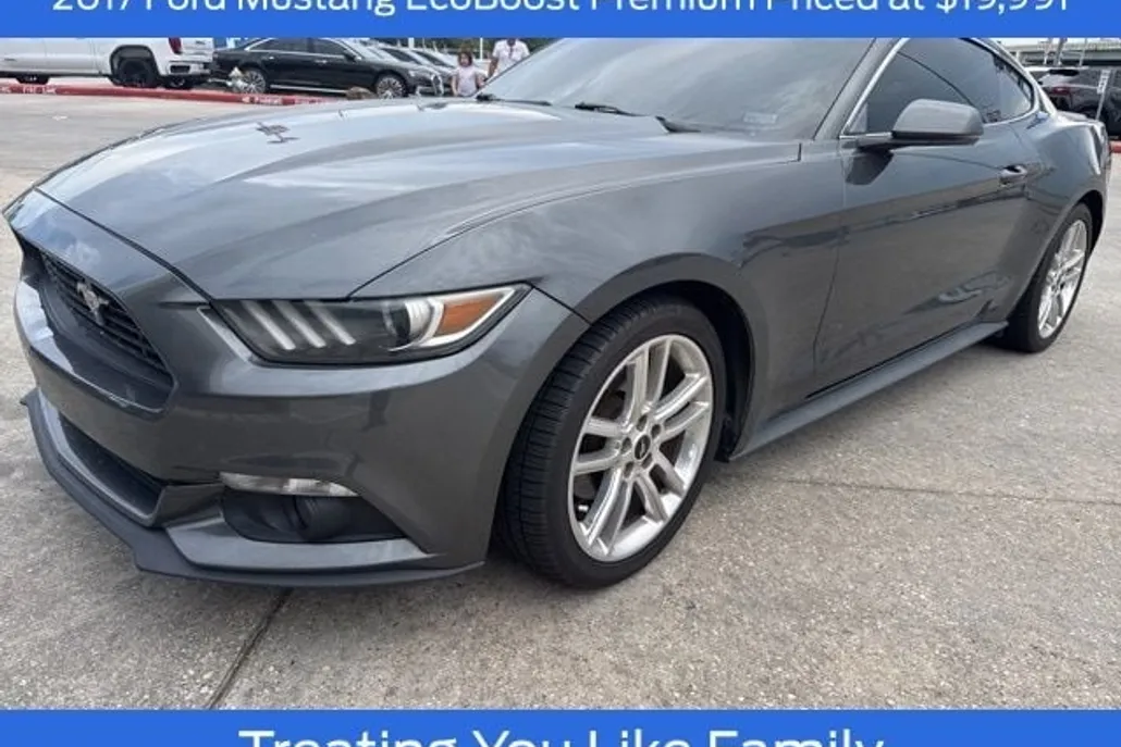 2017 Ford Mustang EcoBoost Premium photo 1