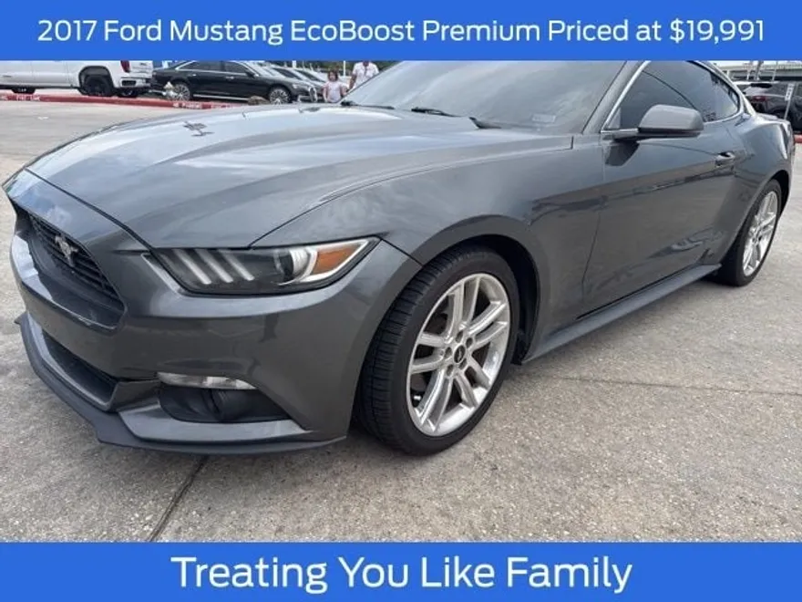 2017 Ford Mustang EcoBoost Premium photo 1