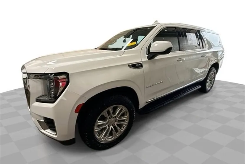2023 Gmc Yukon XL SLT photo 1