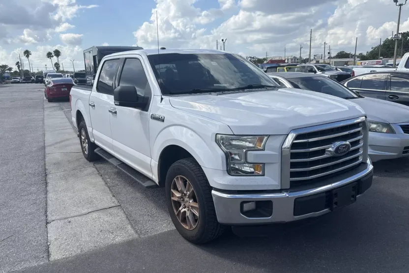 2016 Ford F-150 XLT photo 1