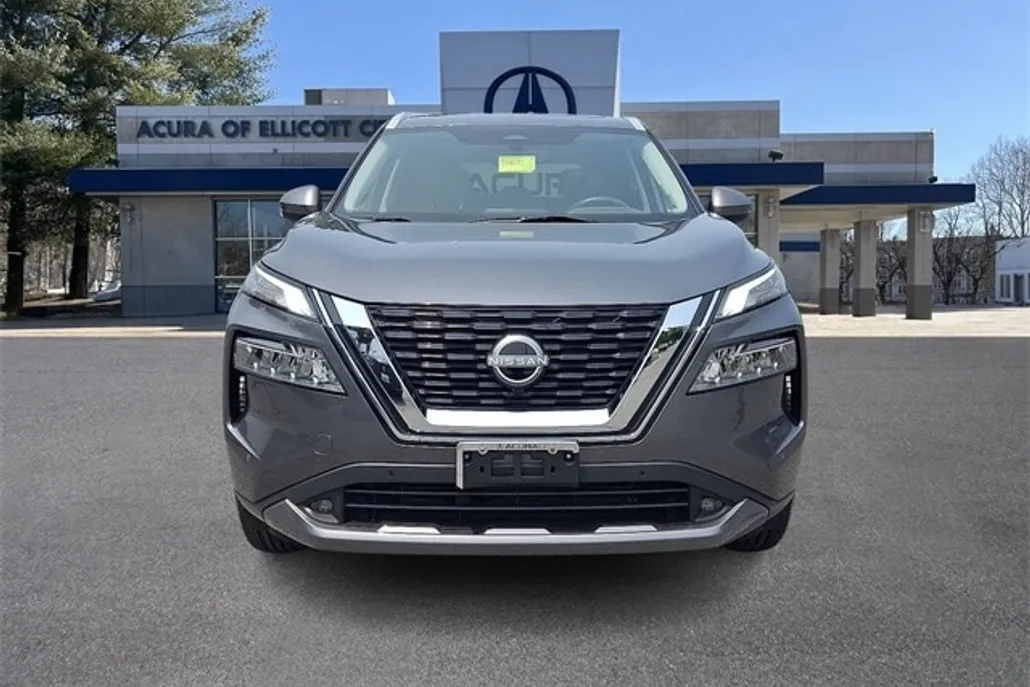 2022 Nissan Rogue SL photo 1