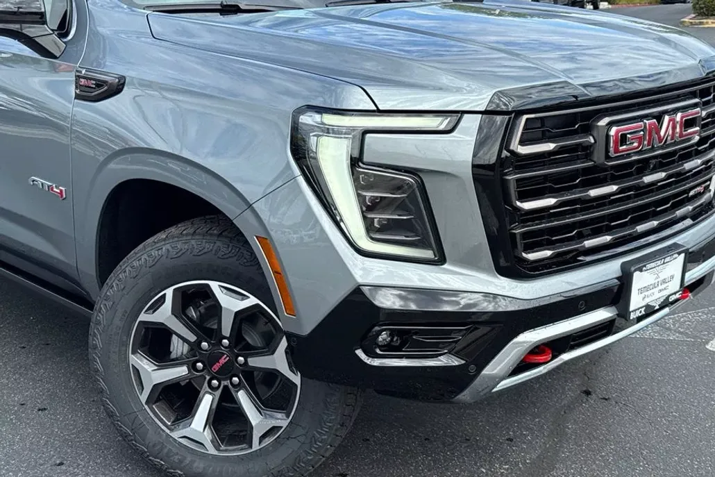 2026 Gmc Yukon AT4 Ultimate photo 1