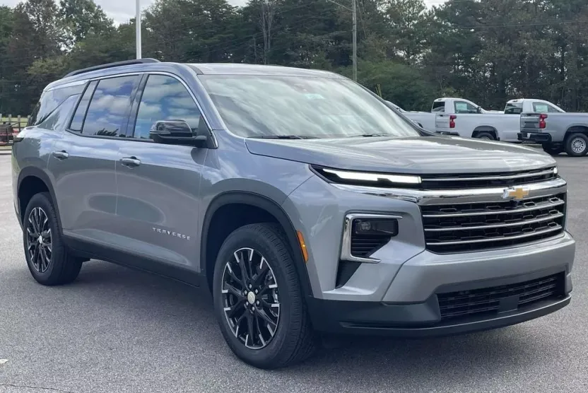 2026 Chevrolet Traverse photo 1