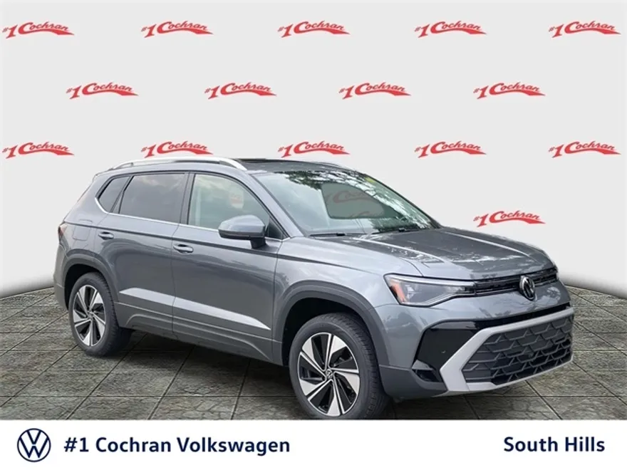 2025 Volkswagen Taos SE photo 1