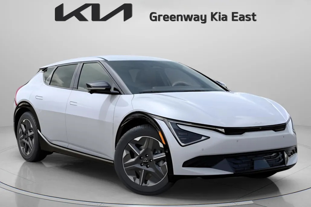 2025 Kia EV6 Light photo 1