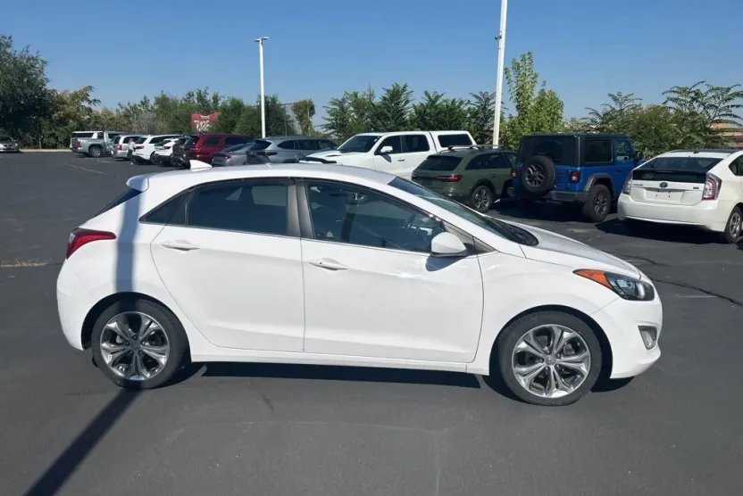 2013 Hyundai Elantra GT Base photo 1