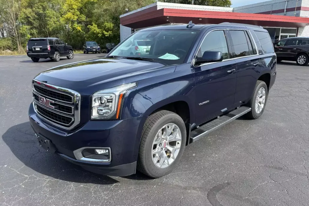 2020 Gmc Yukon SLT photo 1