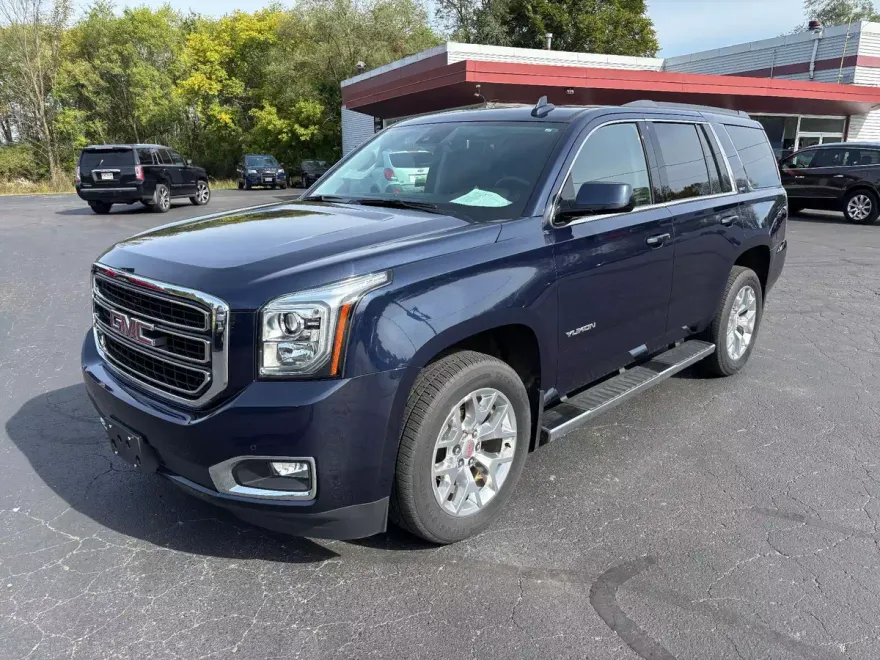 2020 Gmc Yukon SLT photo 1