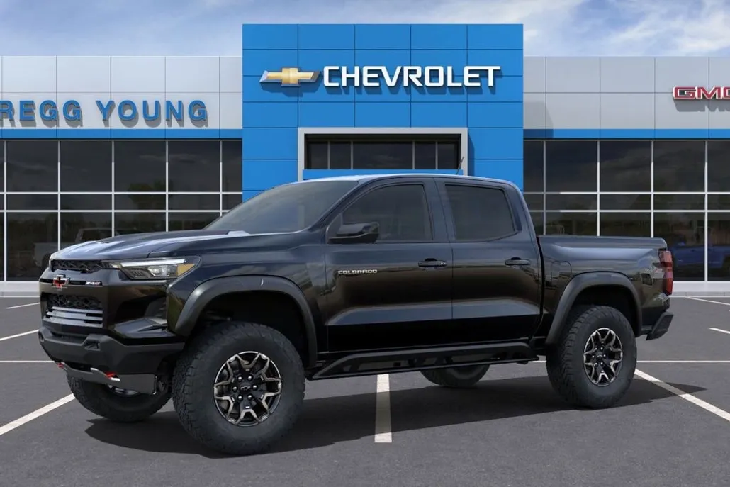 2025 Chevrolet Colorado ZR2 photo 1
