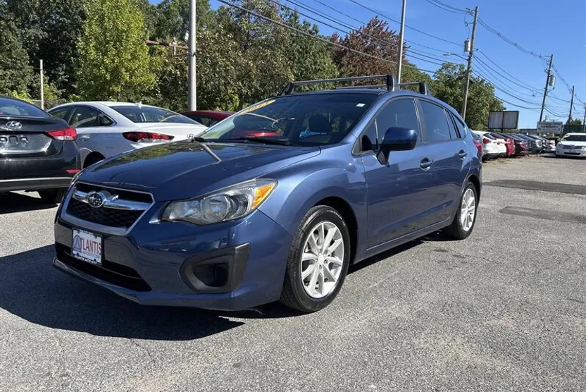 2013 Subaru Impreza 2.0i Premium photo 1