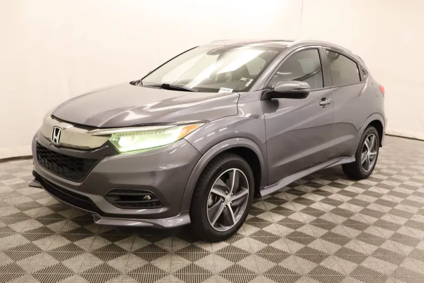 2020 Honda HR-V Touring photo 1