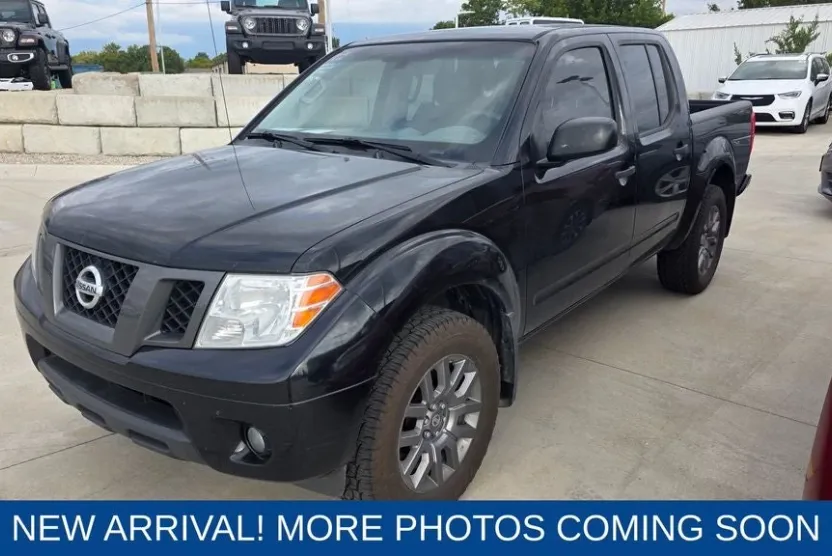 2012 Nissan Frontier SV photo 1
