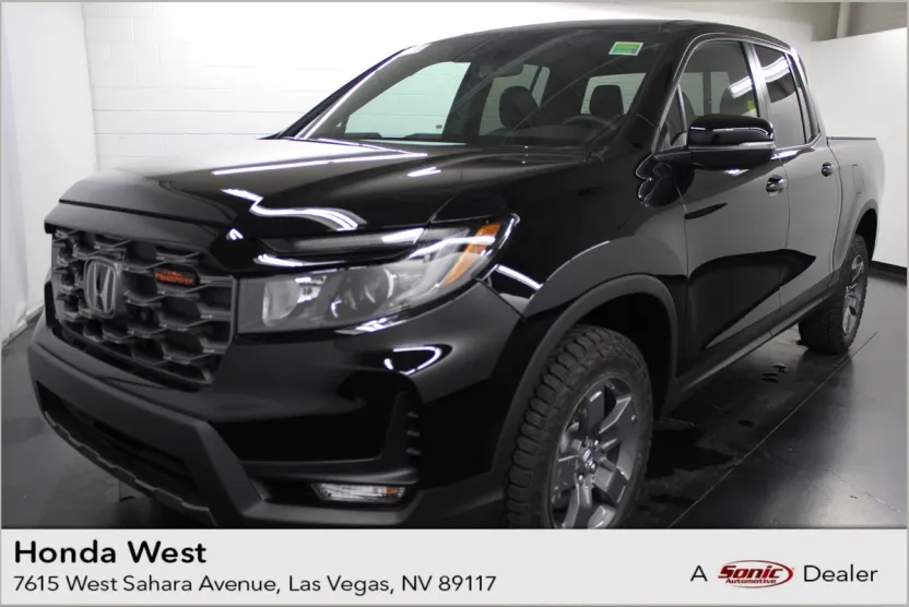 2025 Honda Ridgeline TrailSport photo 1
