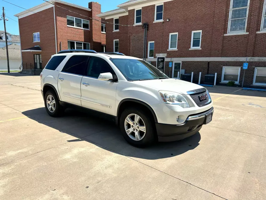 2008 Gmc Acadia SLT photo 1