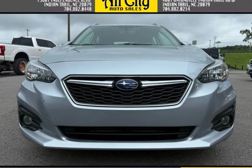 2018 Subaru Impreza 2.0i Premium photo 1