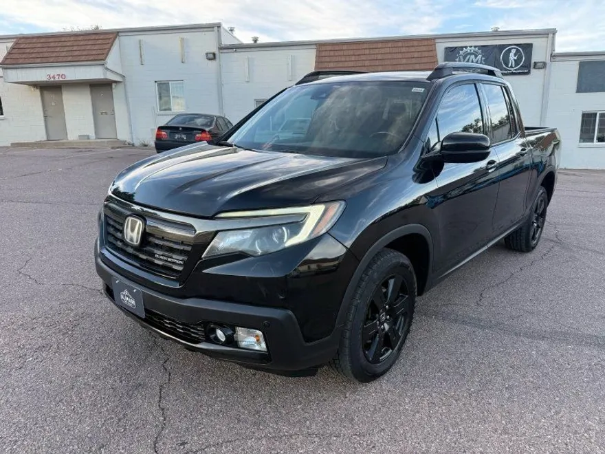 2017 Honda Ridgeline Black Edition photo 1