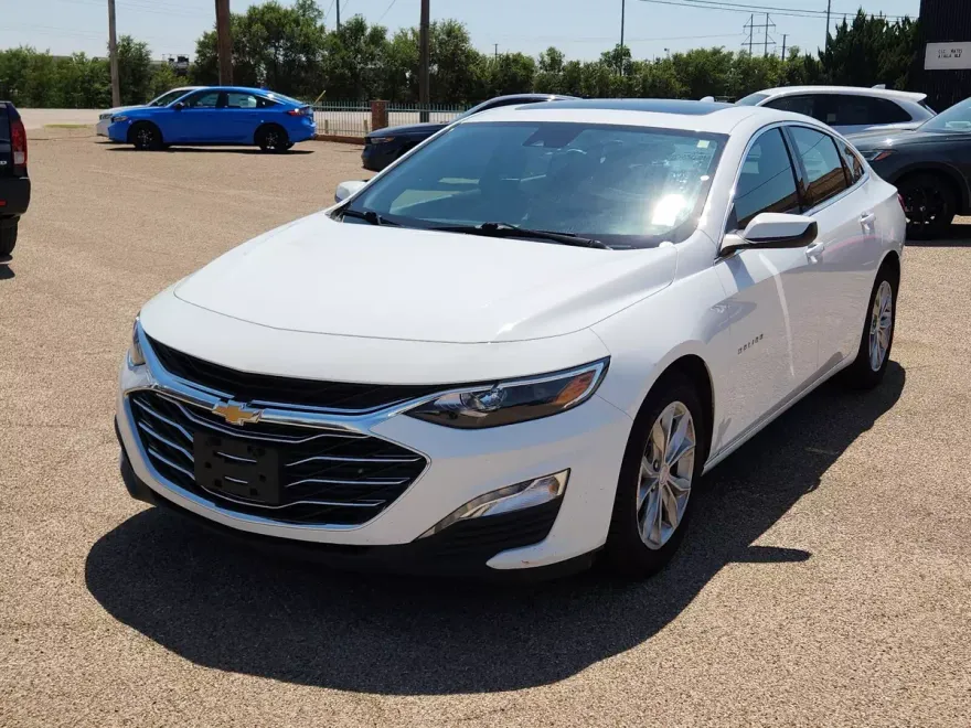 2024 Chevrolet Malibu 1LT photo 1
